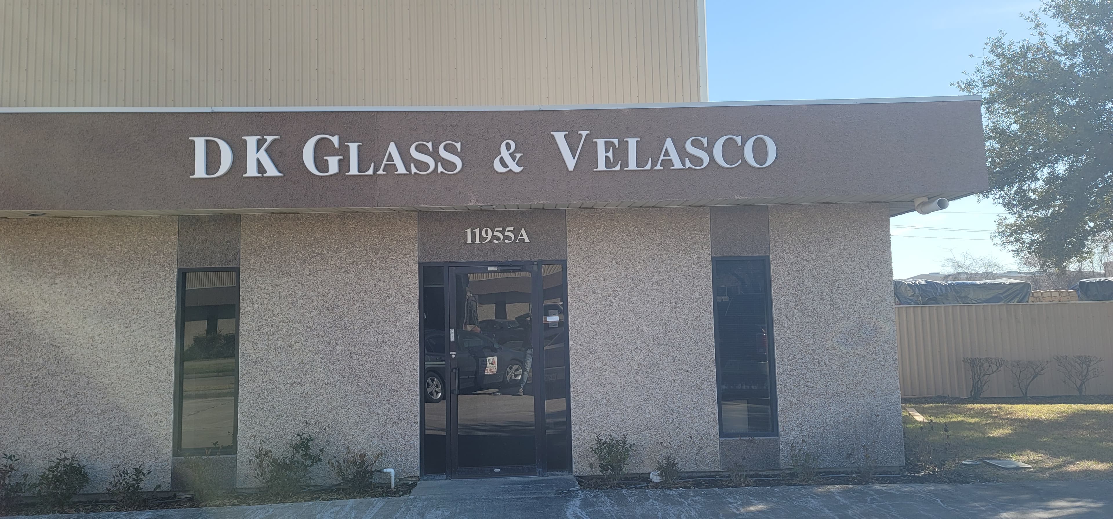 Dk glass wholesaler3